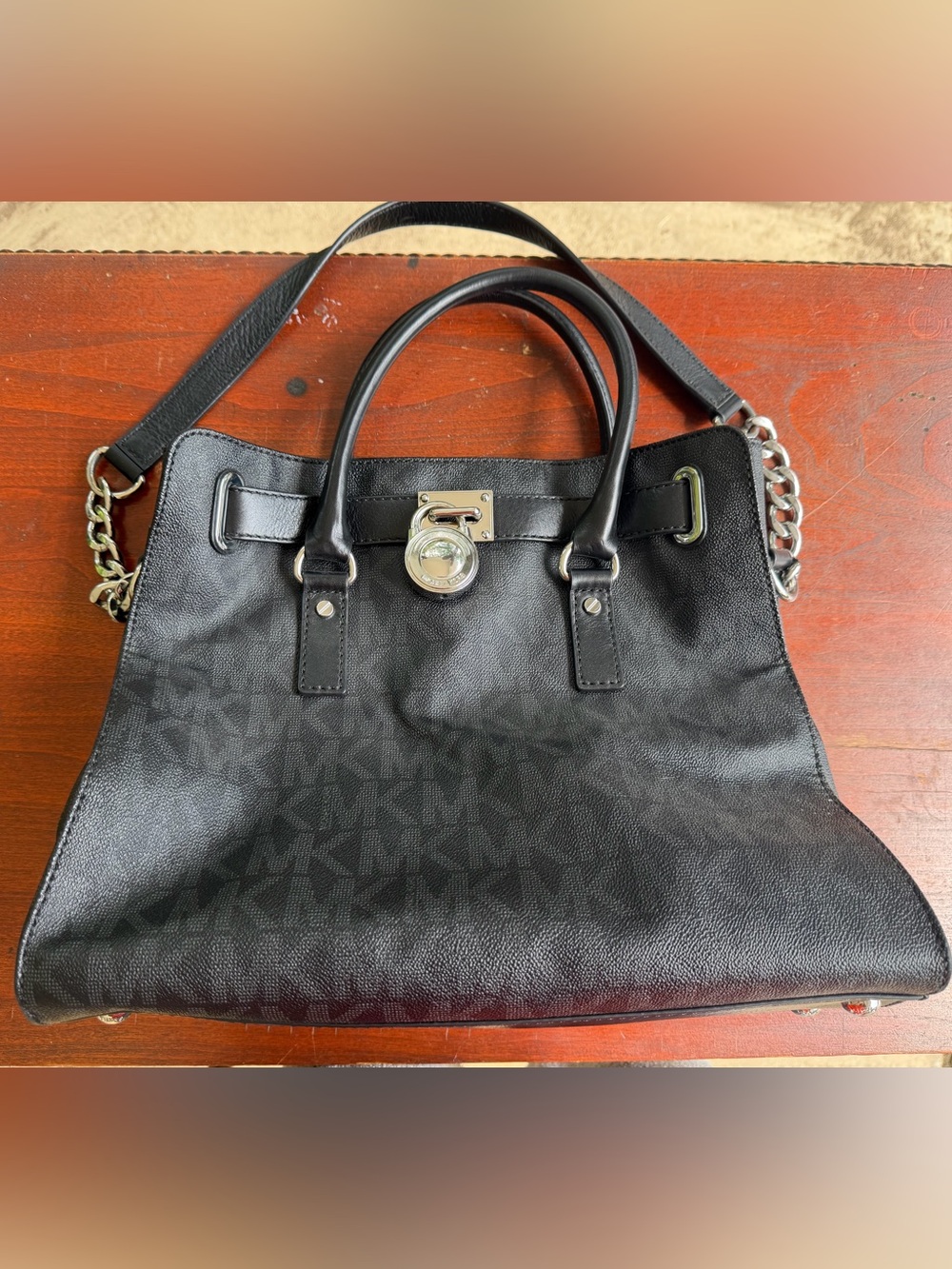 Authentic Michael Kors Hamilton Large Satchel - Black Monogram Saffiano Leather
